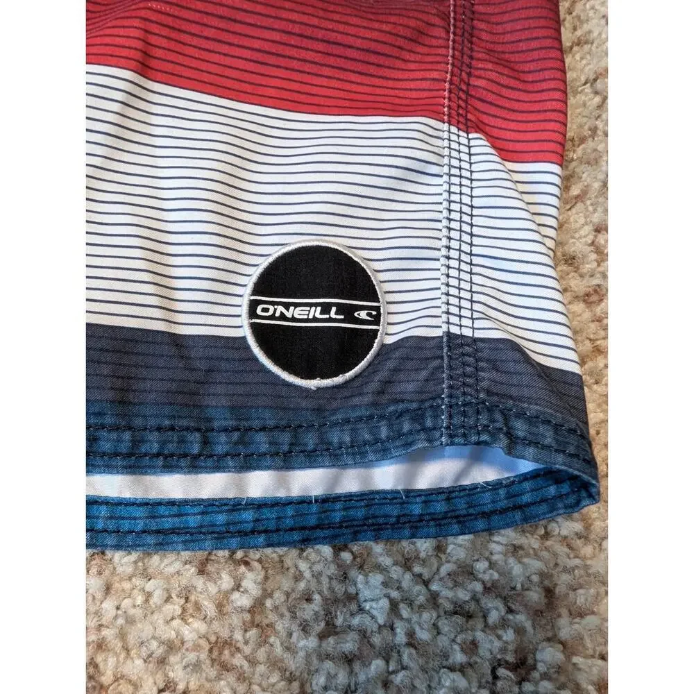 O'NEILL Mens Santa Cruz red, white & blue striped board shorts; Swim trunks; 32